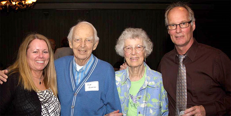 From left: Diane O’Connell, Wausau program founder Tom Peterson, MD, Lucy Peterson and Dr. O’Connell at the 2014 Wausau residency program’s graduation ceremony, during which Dr. Peterson received the Legend in Teaching Award.